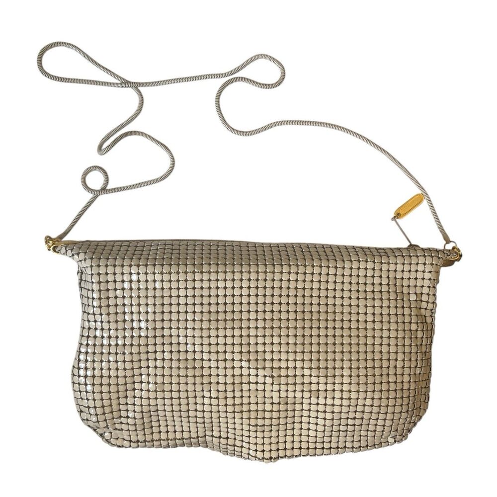 Vintage Metal Chainmail Mesh Purse Shoulder Bag Cream  Evening Hong Kong 10x6"